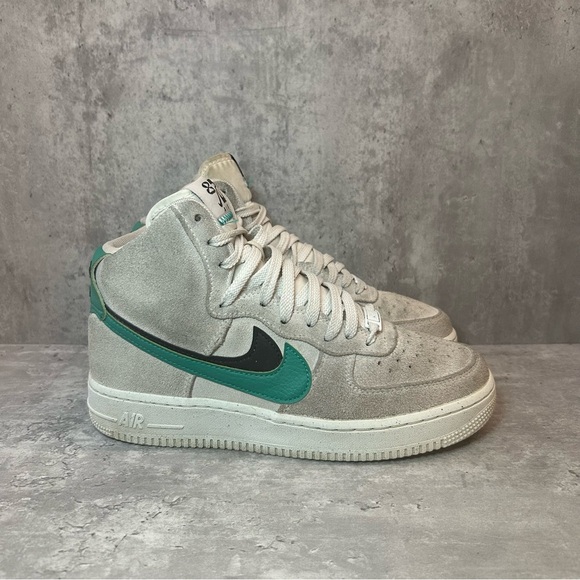 Nike Air Force 1 Hi SE Sneakers Womens sz 7 - grey - Picture 1 of 6